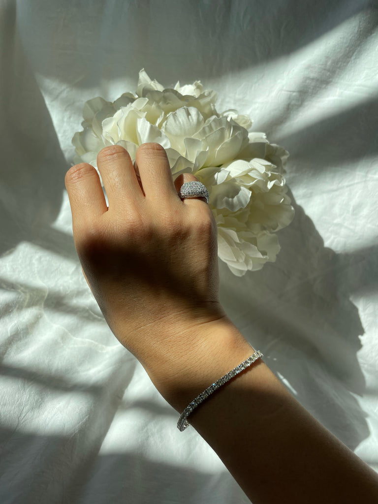 Masion Louella 4 Prongs Tennis Bracelet